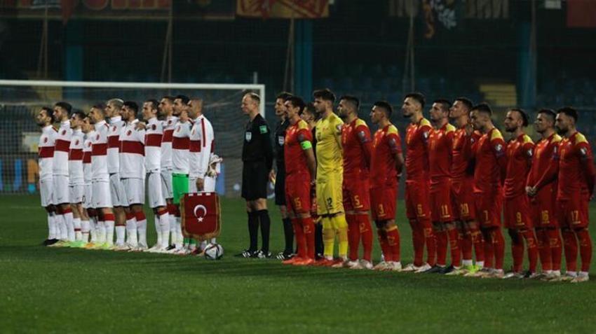 4 maçta 10 puan aldı ama... Dün Karadağ'ı deplasmanda devirip Play-Off'a kalan Kuntz hakkında akılalmaz yorum! 'Ölü, Eski tas eski hamam'