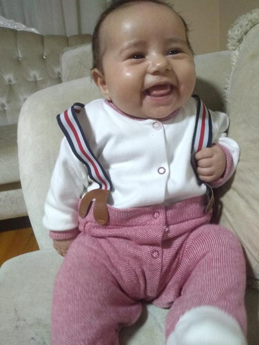 3 aylık bebeğinin cenazesini görünce gözyaşına boğuldu
