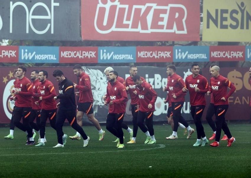 Milli futbolcular geri geldi Morutan iyileşti! Fatih Terim'in Fenerbahçe derbisindeki 11'i netleşti! Diagne, Mostafa Mohamed, Halil Dervişoğlu...