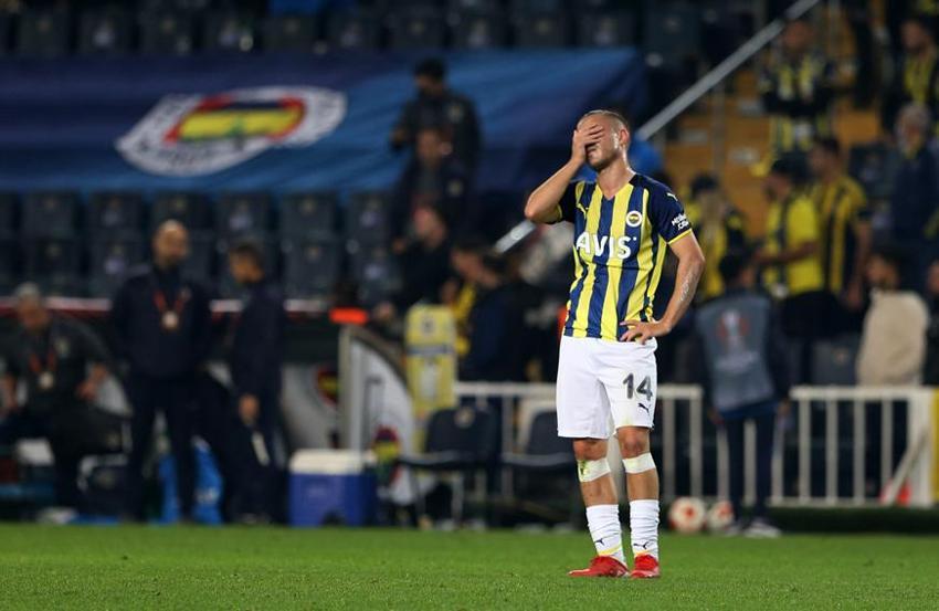 Fenerbahçe'de şok ayrılık! Devre arasında gidiyor yerine gelecek isim de belli oldu...