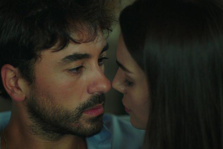 Nesrin Cavadzade'den sevgilisi Gökhan Alkan'a öpüşme yasağı!