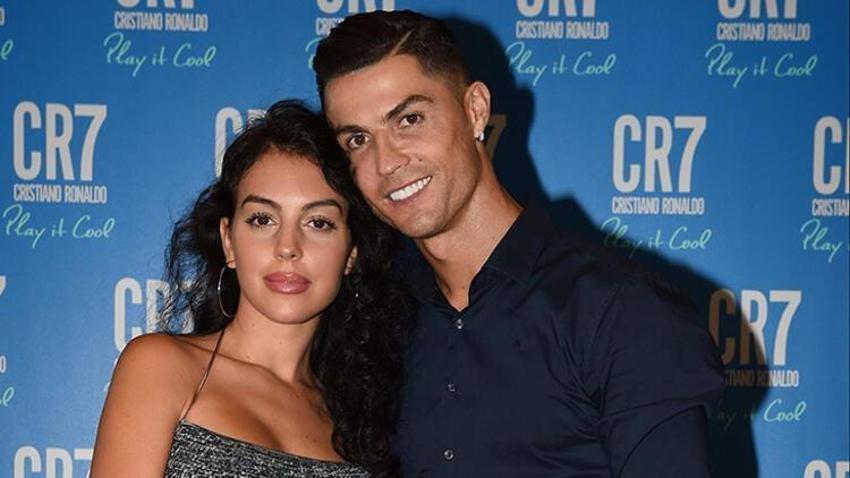 Ronaldo'nun sevgilisi Georgina Rodriguez kafa karıştırdı! Messi'ye kalp...