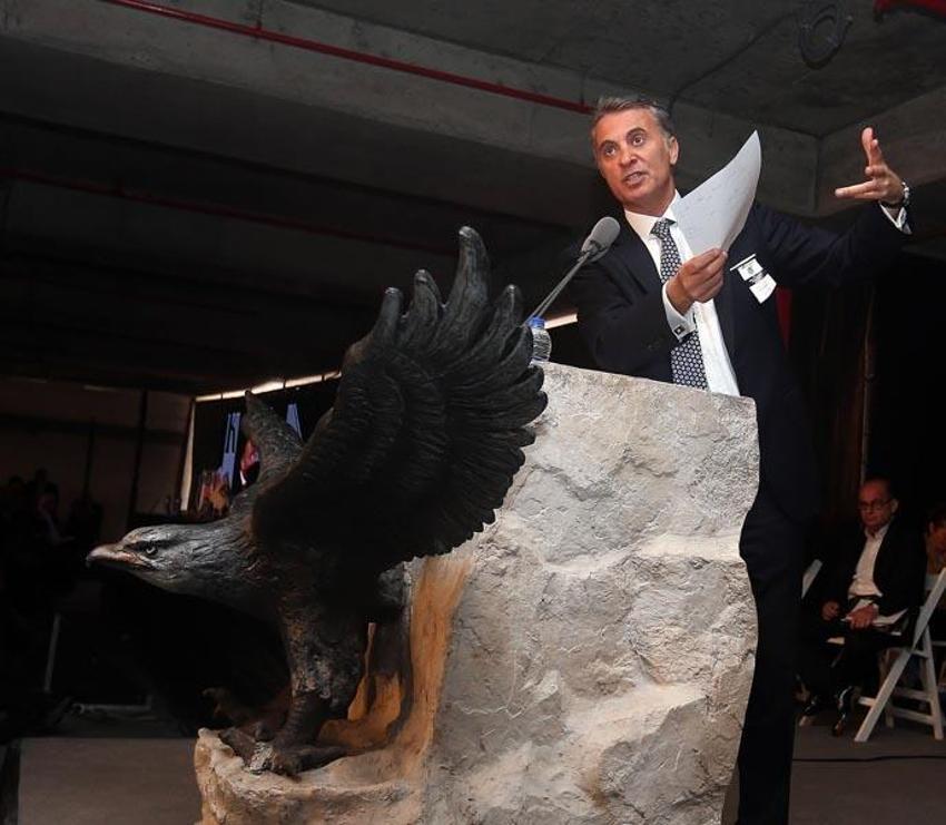 Beşiktaş'ta deprem! Fikret Orman 2 yıl sonra Divan Kurulu'nda konuştu ortalık yıkıldı! 'Gel buraya gel öyle kaçıp gitmek yok'