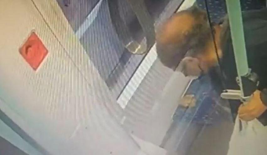 Boji'ye iftira atmak için cebinde dışkı taşımış! Akılalmaz iğrenç olay