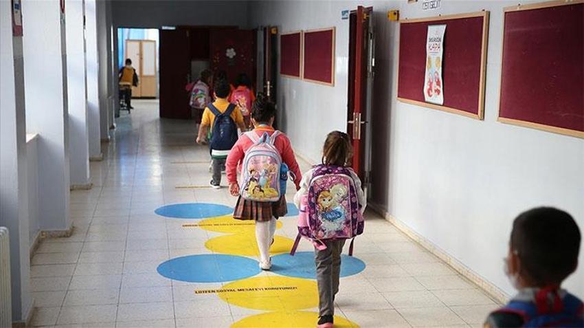 Milli Eğitim Bakanlığı son dakika olarak duyurdu! MEB'den flaş yüz yüze eğitim kararı, pazartesi...
