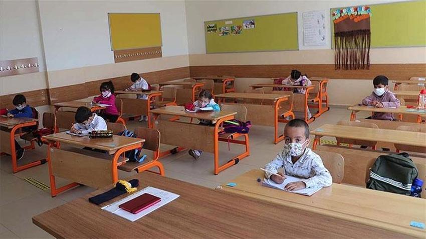 Milli Eğitim Bakanlığı son dakika olarak duyurdu! MEB'den flaş yüz yüze eğitim kararı, pazartesi...