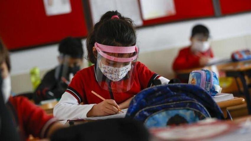 Milli Eğitim Bakanlığı son dakika olarak duyurdu! MEB'den flaş yüz yüze eğitim kararı, pazartesi...
