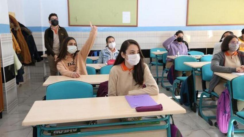 Milli Eğitim Bakanlığı son dakika olarak duyurdu! MEB'den flaş yüz yüze eğitim kararı, pazartesi...