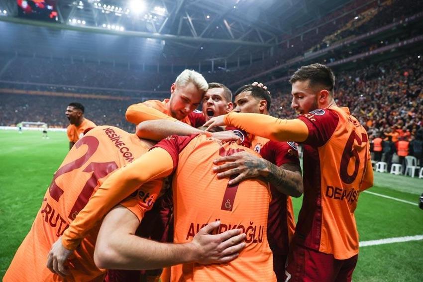 Ümit Davala hesabı Feghouli, Cicaldau, Diagne ve Kerem'e kesti Volkan Demirel Squid Game'le Kim Min Jae göndermesi yaptı!