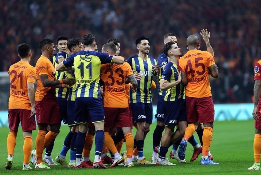 Fenerbahçe mağlubiyetinden sonra Fatih Terim hakkında deprem etkisi yaratacak iddia! Crespo'nun golünden sonra tribünleri gördü ve...