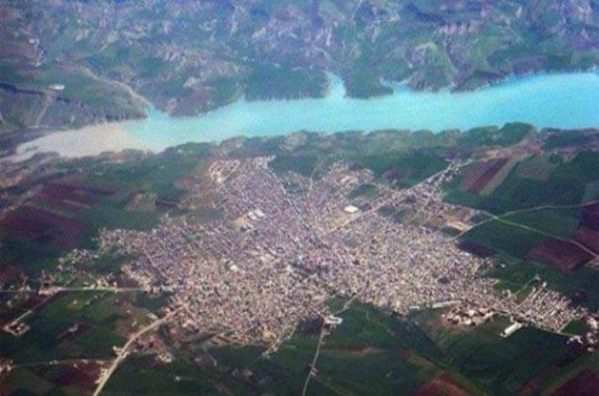 Türkiye'de milyonlar cevabını bekliyor: İşte il olmaya aday ilçeler!