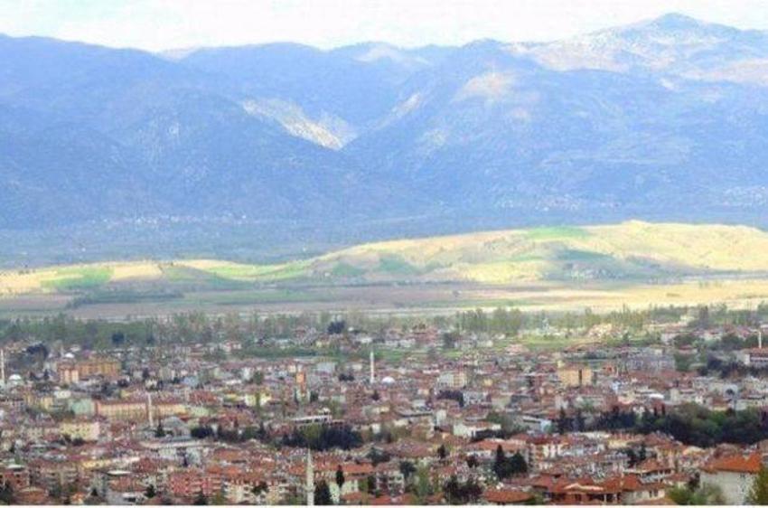Türkiye'de milyonlar cevabını bekliyor: İşte il olmaya aday ilçeler!