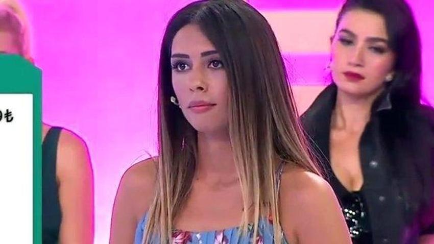 Ayşegül Doğan'dan yeni poz! Estetik harikası...
