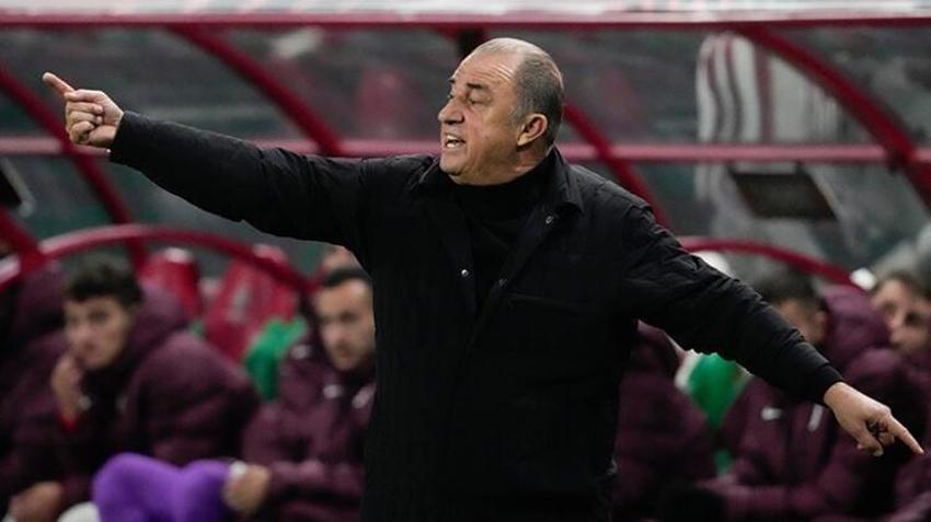 Galatasaray Fenerbahçe derbisinden ağır hasarlı çıktı! Sadece Fatih Terim mi? Galatasaray'da Burak Elmas ve Rezan Epözdemir'e de ağır cezalar yolda!