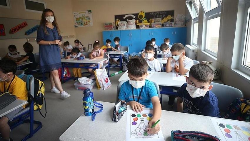 Milli Eğitim Bakanlığı'ndan son dakika kararı! MEB resmen duyurdu, yasaklandı, 81 ile bildirildi, 5 yıl...
