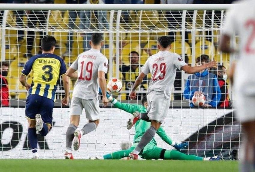 İlk maçtan sonra İstanbul için 'Şehrimiz' demişti! Yunanlı küstah başkandan Olympiakos - Fenerbahçe maçı öncesi flaş karar! Söz verdi...