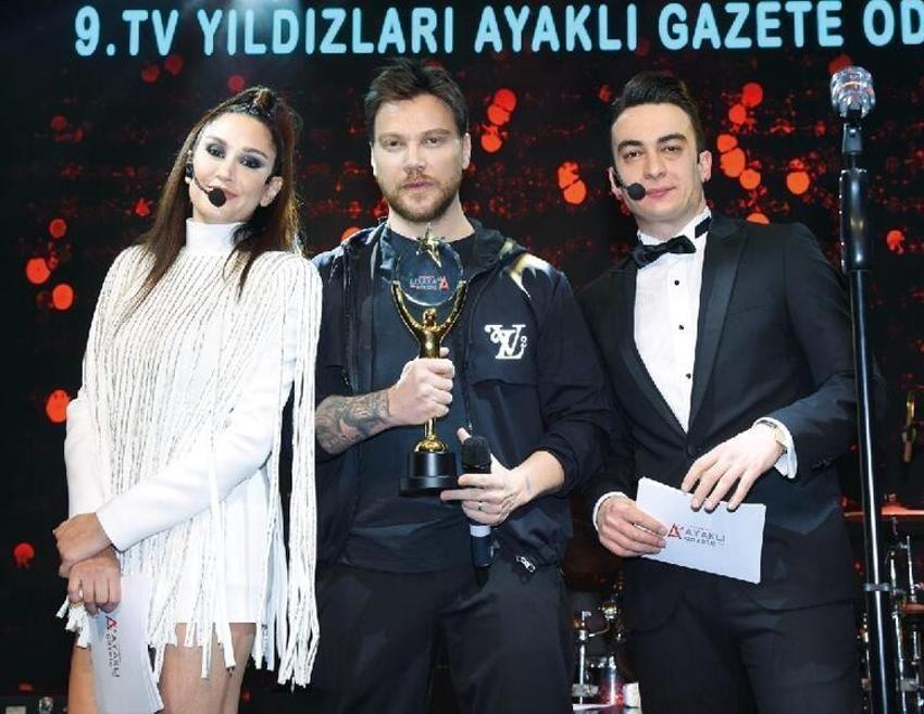 9. TV Yıldızları Ayaklı Gazete Ödülleri sahiplerini buldu! Ödül töreninde şıklık yarışı...