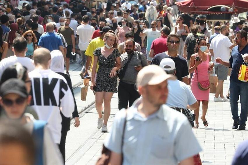 Hafta içi hafta sonu sokağa çıkma yasağı ve kısıtlamalarıyla ilgili flaş açıklama! Yeni dönem başlıyor, son dakika kararı! Resmen devreye giriyor, artık...