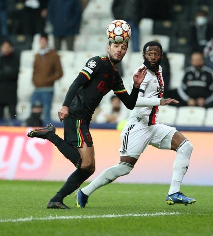 Haller Haaland'ın rekorunu kırdı tribünler Sergen Yalçın diye tezahürat yaptı! Beşiktaş Ajax'a kaybetti Larin ve Alex Teixeira sosyal medyayı ayağa kaldırdı