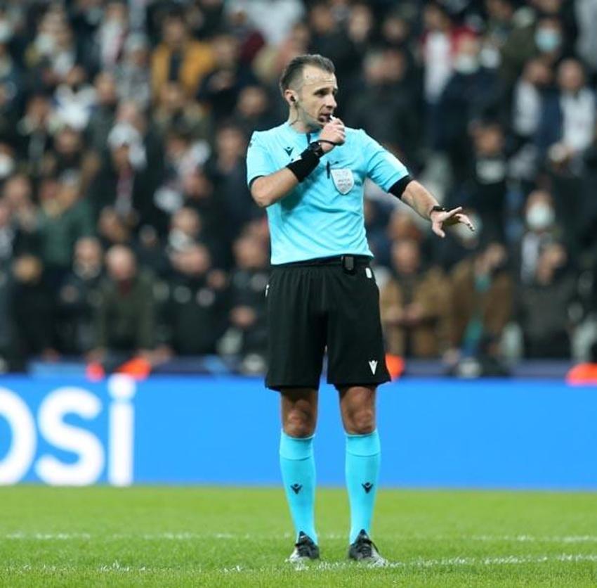 Haller Haaland'ın rekorunu kırdı tribünler Sergen Yalçın diye tezahürat yaptı! Beşiktaş Ajax'a kaybetti Larin ve Alex Teixeira sosyal medyayı ayağa kaldırdı