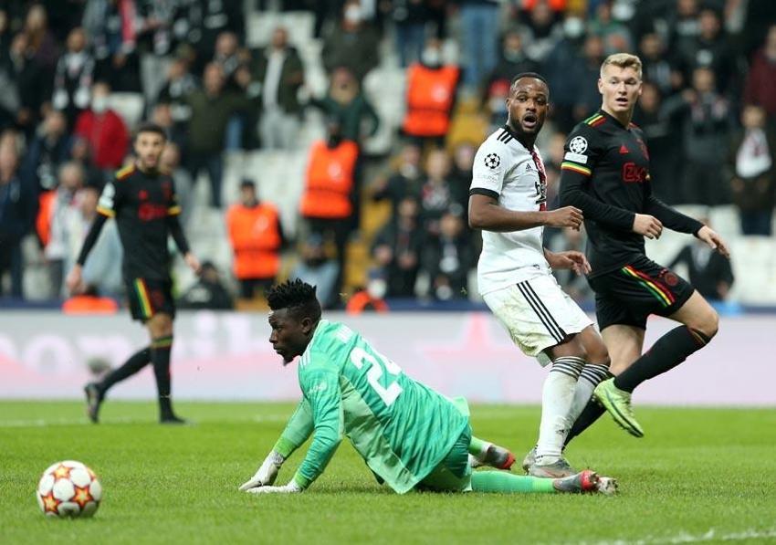 Haller Haaland'ın rekorunu kırdı tribünler Sergen Yalçın diye tezahürat yaptı! Beşiktaş Ajax'a kaybetti Larin ve Alex Teixeira sosyal medyayı ayağa kaldırdı