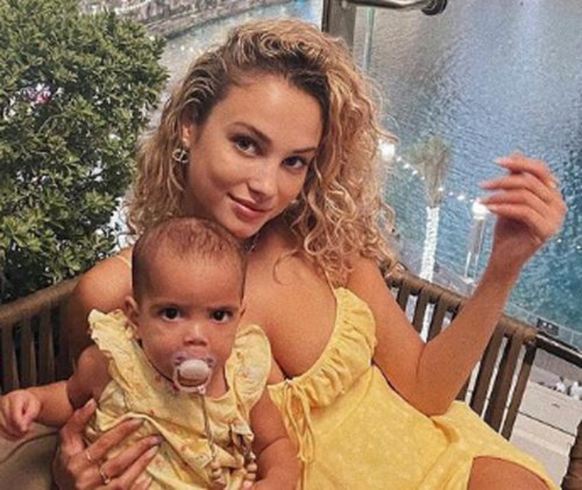 Fenerbahçe'nin eski yengesi Rose Bertram verdiği pozlarla dikkat çekti!