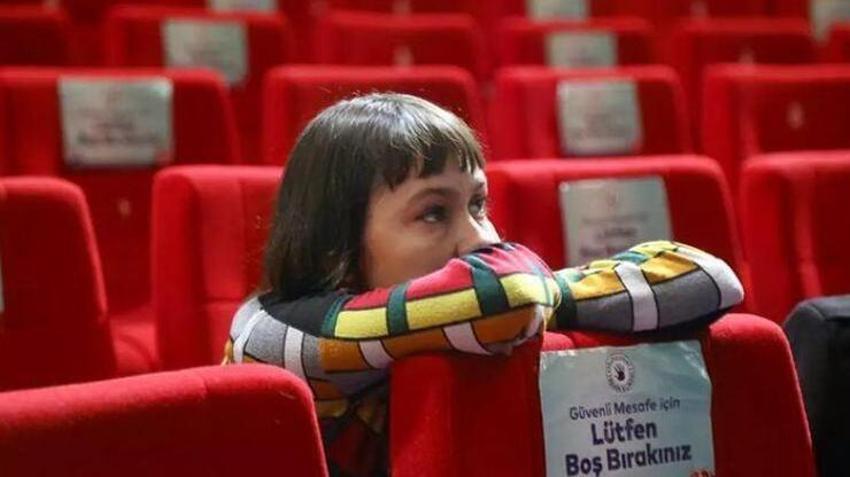Acemi Cadı'nın şirin Rüya'sı İrem Erkaya son haliyle şaşkına çevirdi!