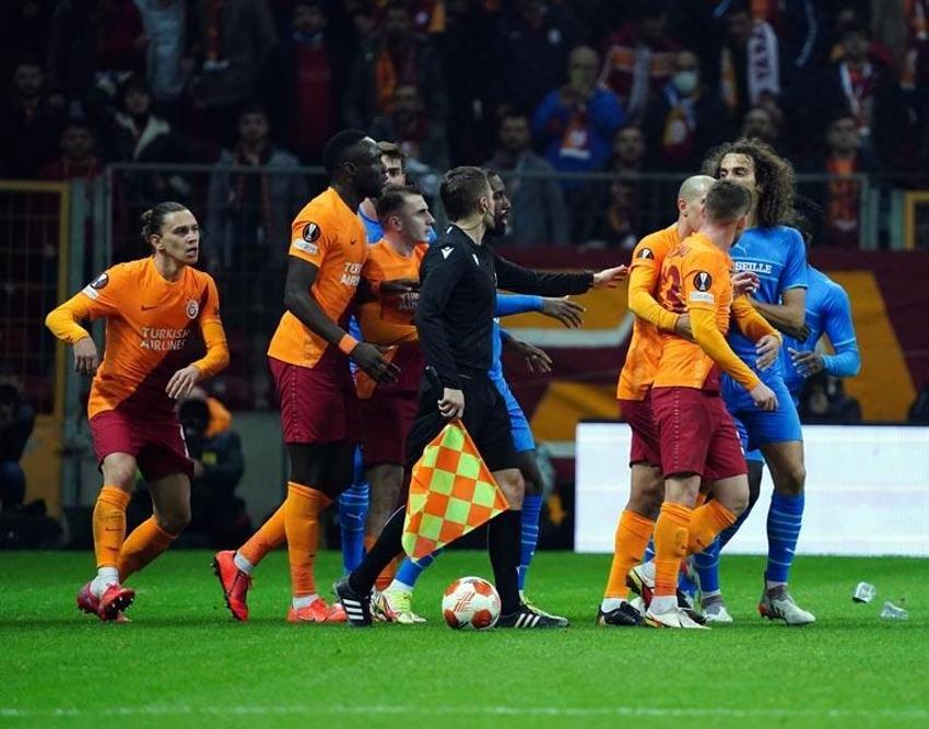 Kerem Aktürkoğlu,Feghouli, Cicaldau şov yaptı Galatasaray Marsilya'yı farklı yenip UEFA Avrupa Ligi'de E Grubu'ndan çıktı!