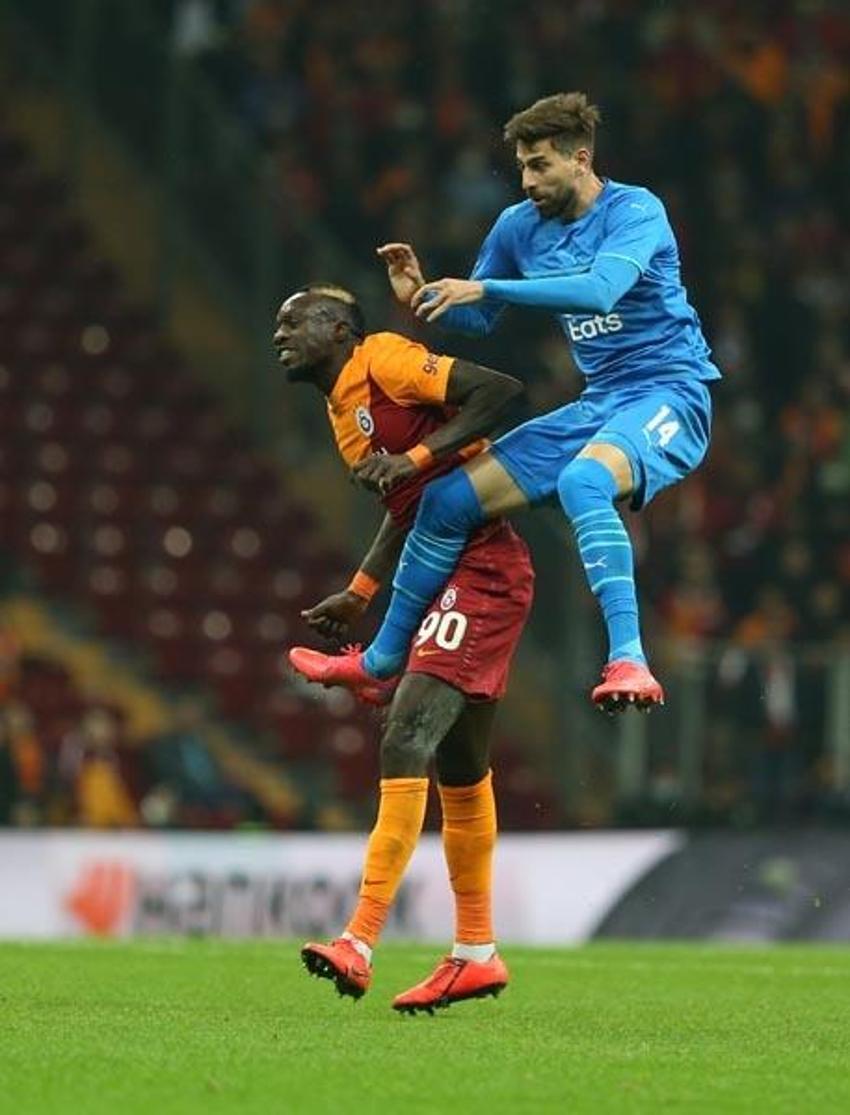 Kerem Aktürkoğlu,Feghouli, Cicaldau şov yaptı Galatasaray Marsilya'yı farklı yenip UEFA Avrupa Ligi'de E Grubu'ndan çıktı!
