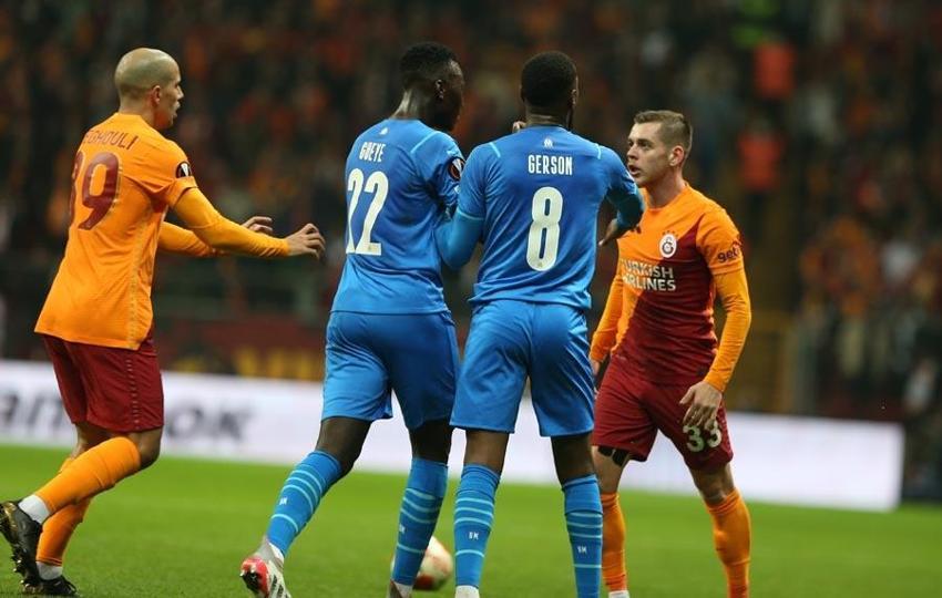 Galatasaray Marsilya'yı 4 golle geçti Muslera ve Diagne çıldırdı! Eğer Feghouli devreye girmeseydi olaylar alev alacatı