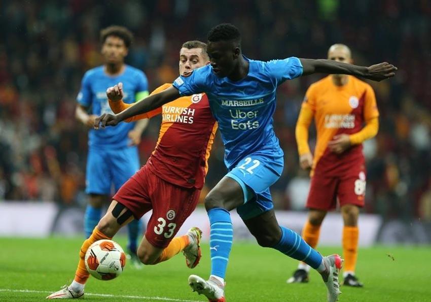 Galatasaray dün akşam Marsilya karşısında şov yaptı Fransız basını ağır yenilgiyi manşetlere taşıdı! 'İstanbul cehennemi...'
