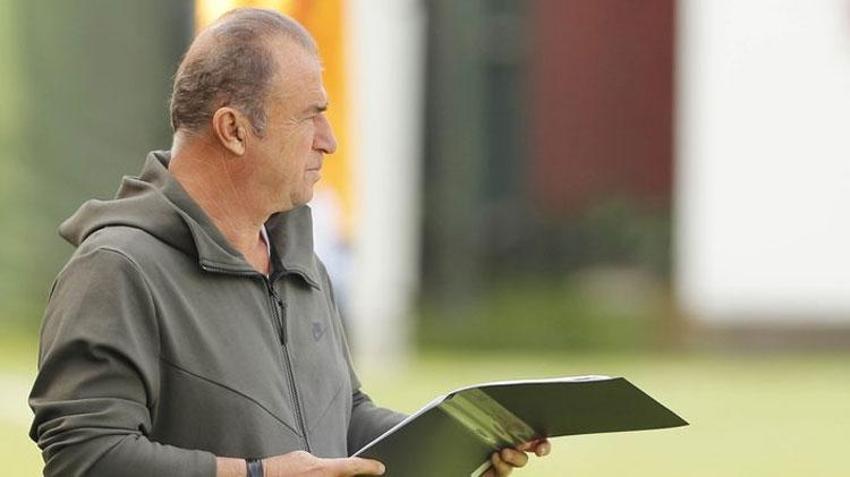 Galatasaray dün Marsilya'yı yenip gruptan çıktı Fatih Terim ilk transfer bombasını patlattı! Burak Elmas yıldız futbolcuyla görüşmelere başladı