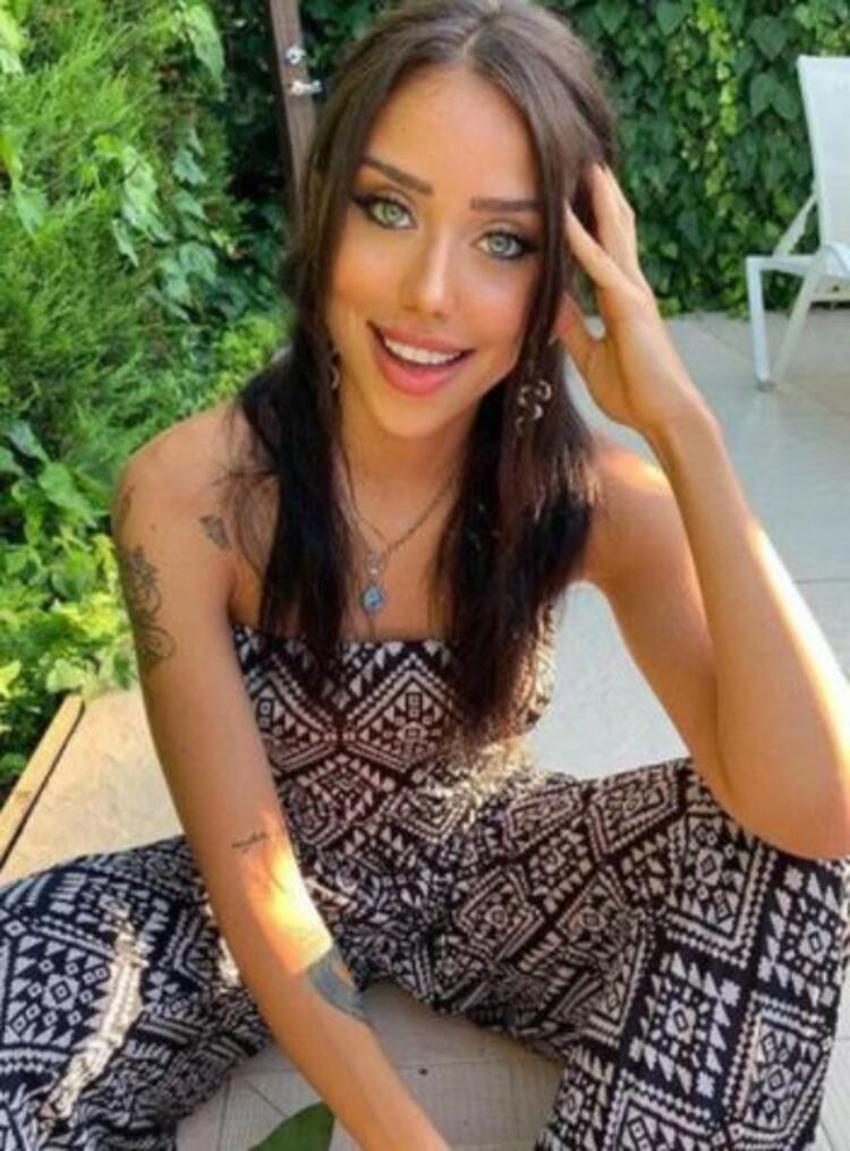 Hamdi Alkan'ın kızı Zeynep Alkan'dan 'Neden?' dedirten dans