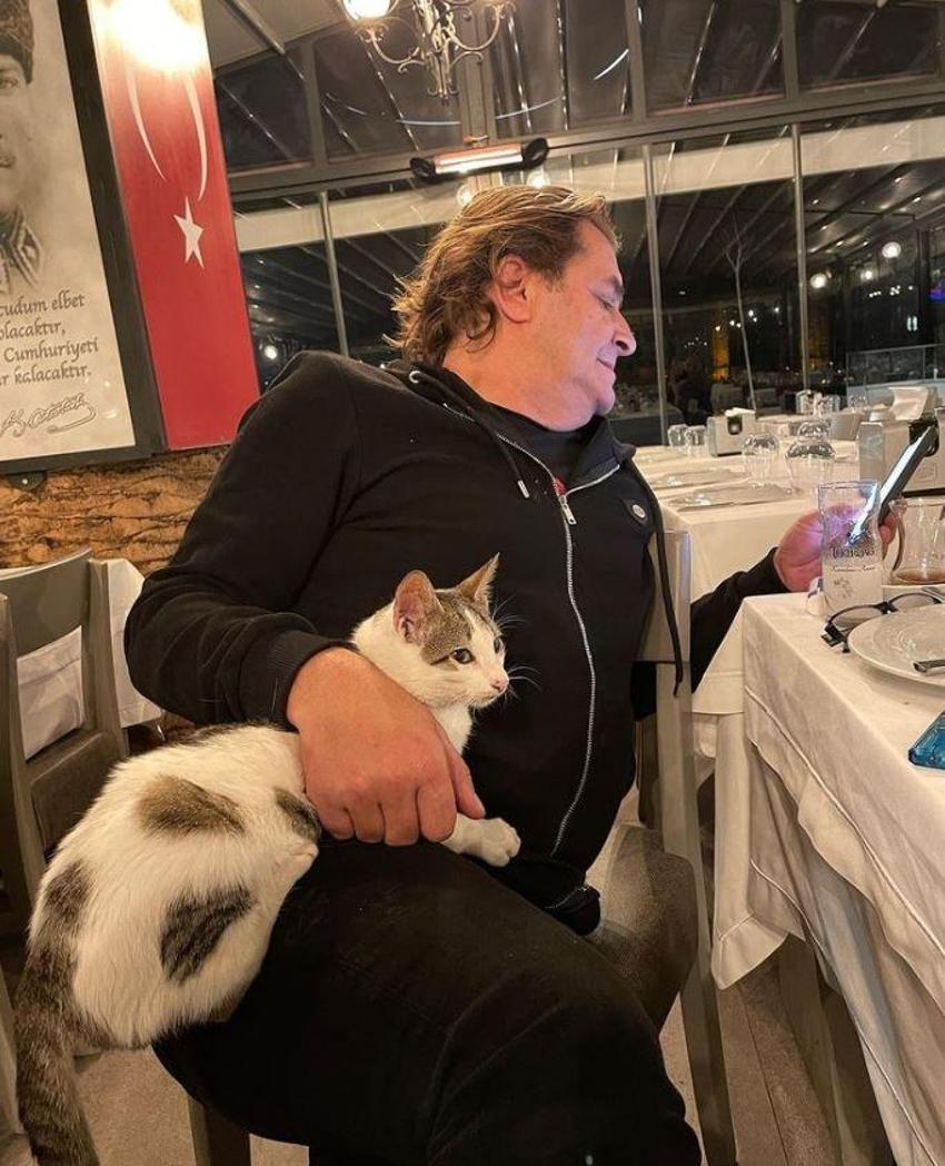 Armağan Çağlayan çok sinirlendi! Takipçisine verdiği cevap olay oldu
