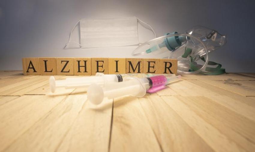 Alzheimer’da çığır açan gelişme! Bir ilk gerçekleşti, hastalığı yavaşlattığı kanıtlandı