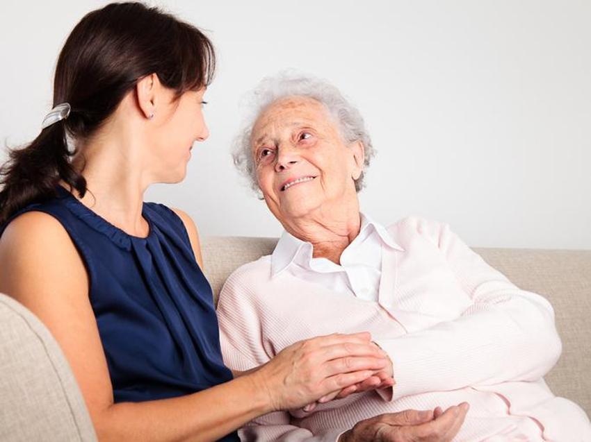 Alzheimer’da çığır açan gelişme! Bir ilk gerçekleşti, hastalığı yavaşlattığı kanıtlandı