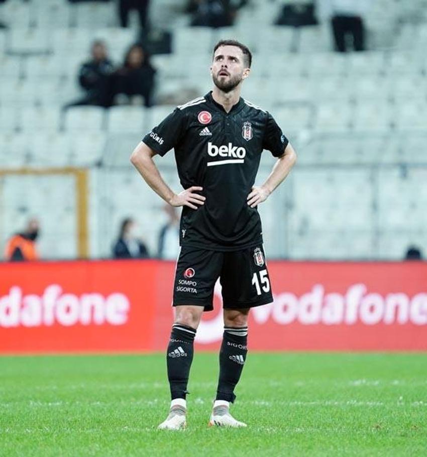 Giresunspor mağlubiyetinden sonra Beşiktaş'ta Sergen Yalçın'a öfke! Tecrübeli teknik adamdan istifa açıklaması! 'Ben oynamıyorum'