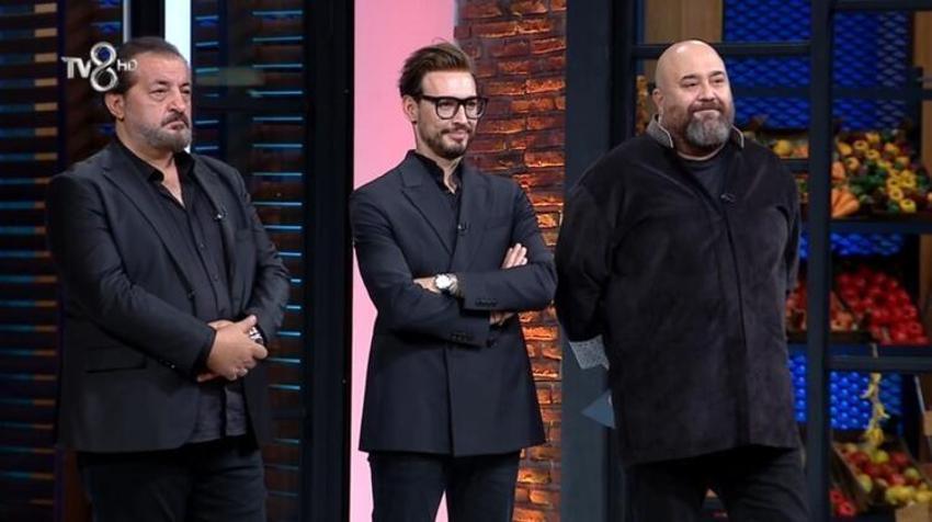 Masterchef'te elenen isim belli oldu! İsmini duyunca şoke oldu: Safanur, Araz ve Pelin...