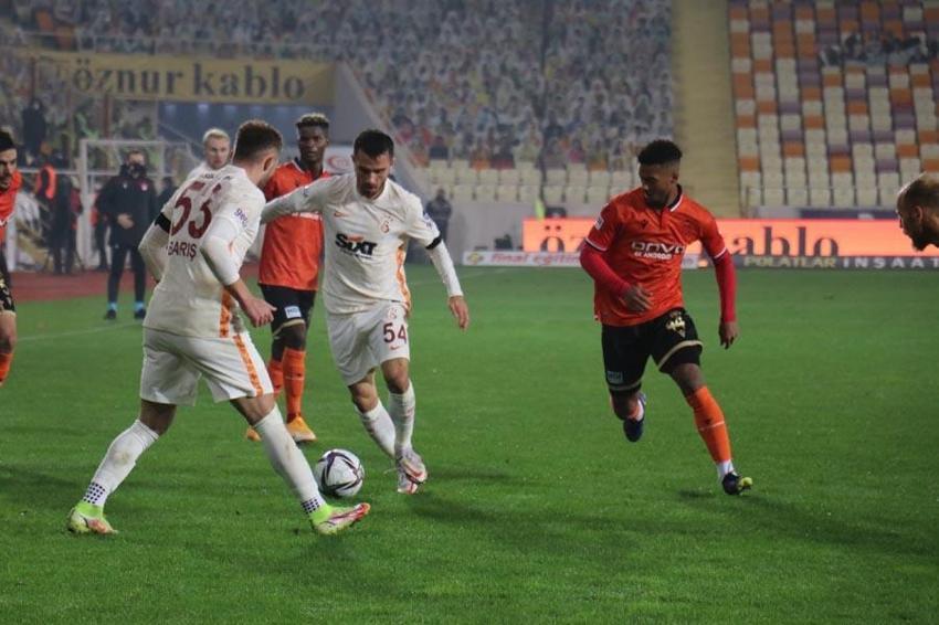 Sonunda Rıdvan Dilmen'i de çıldırttı! Malatyaspor - Galatasaray maçından sonra olay tepki! 'Teşekkürler deyin gönderin gitsin'