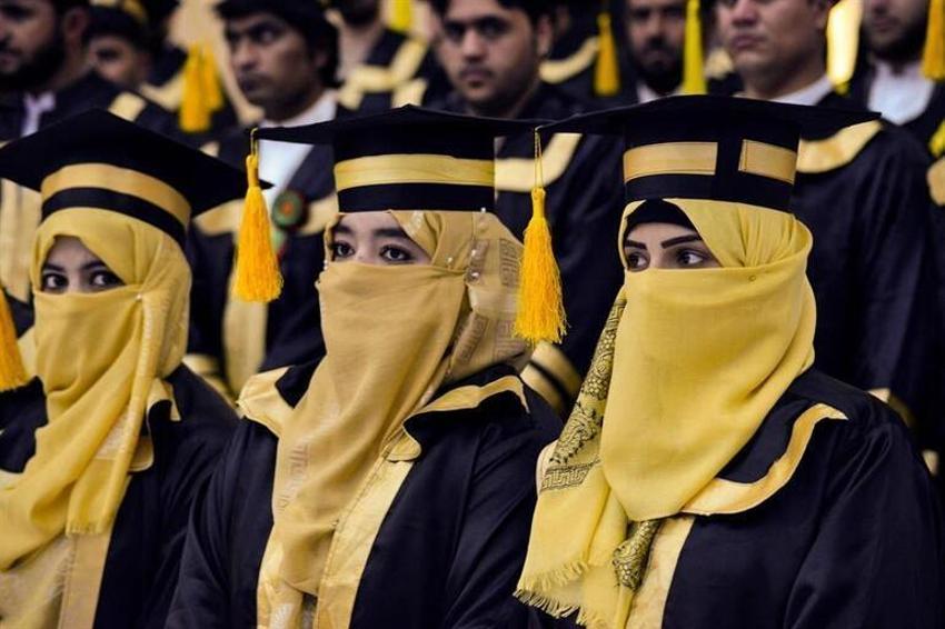 Dünya onları konuşuyor! Taliban'a rağmen başardılar! İşte 13 cesur yürek