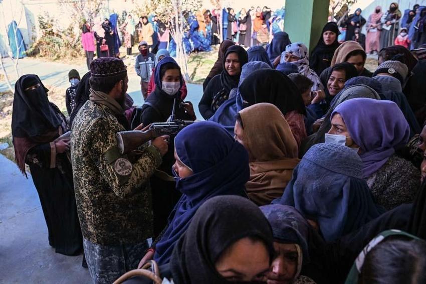 Dünya onları konuşuyor! Taliban'a rağmen başardılar! İşte 13 cesur yürek