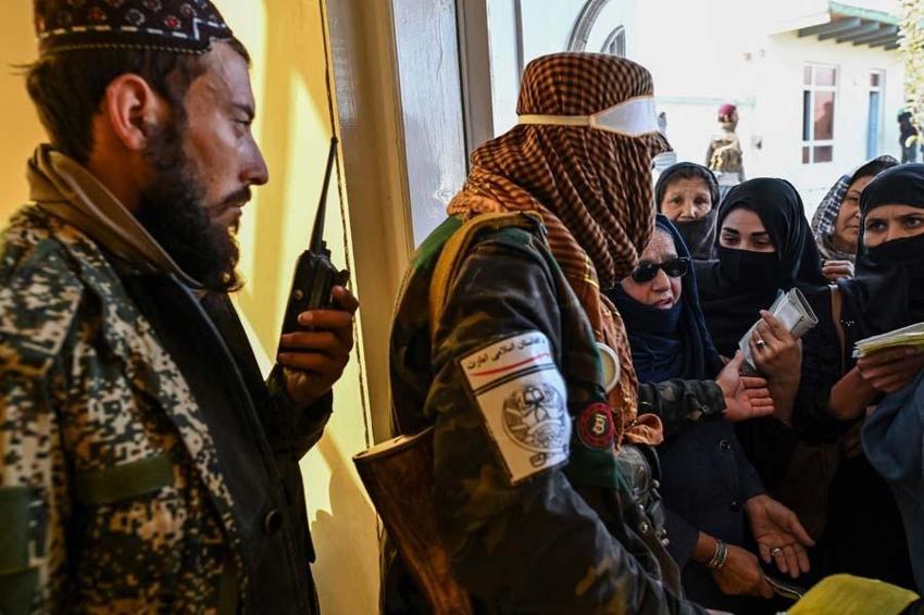 Dünya onları konuşuyor! Taliban'a rağmen başardılar! İşte 13 cesur yürek