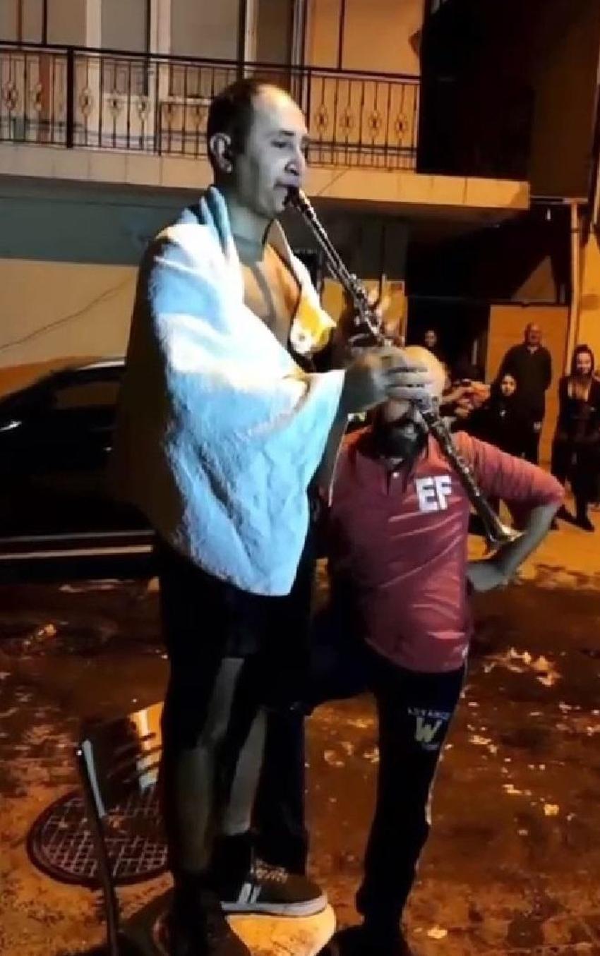 Görenler şaşkına döndü! Resmen eziyet: Kafasına motor yağı döküp kazanda kaynattılar