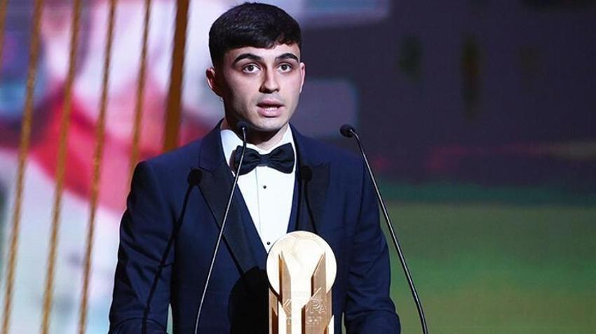 Ballon d'Or 2021 ödül gecesine damga vuran an! Lionel Messi'nin ismi açıklandığı an Lewandowski...