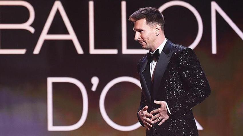 Ballon d'Or 2021 ödül gecesine damga vuran an! Lionel Messi'nin ismi açıklandığı an Lewandowski...