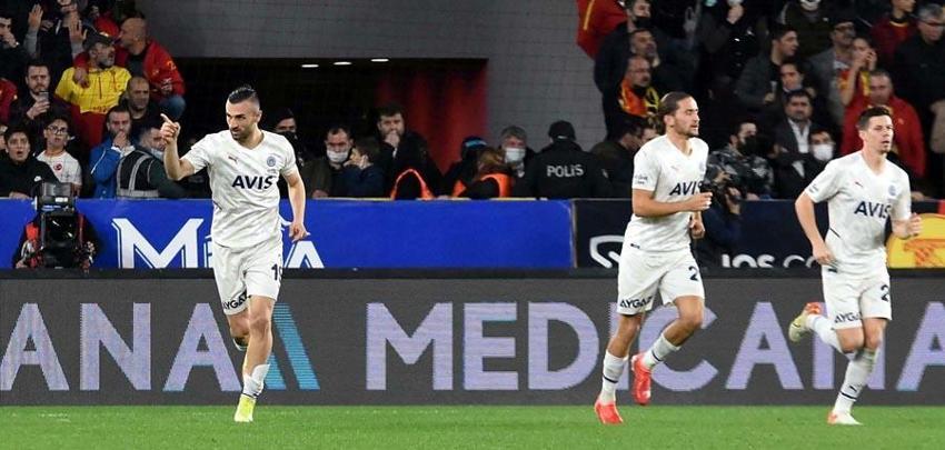Dünkü maçtan sonra İrfan Can Kahveci ve Szalai gerçeğini açıkladı! 'Transferle alakası yok'