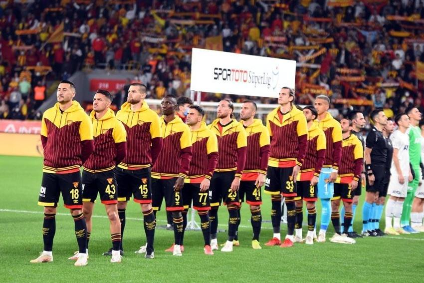 Dünkü maçtan sonra İrfan Can Kahveci ve Szalai gerçeğini açıkladı! 'Transferle alakası yok'