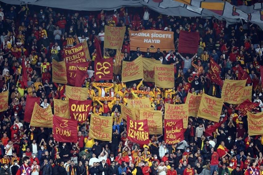 Dünkü maçtan sonra İrfan Can Kahveci ve Szalai gerçeğini açıkladı! 'Transferle alakası yok'