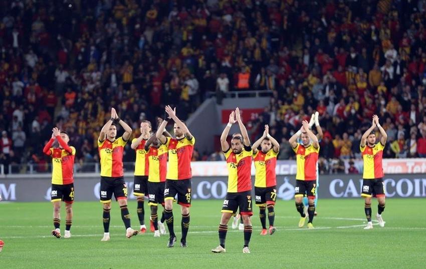 Dünkü maçtan sonra İrfan Can Kahveci ve Szalai gerçeğini açıkladı! 'Transferle alakası yok'