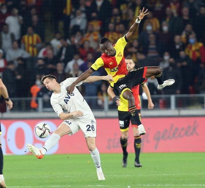 Dünkü maçtan sonra İrfan Can Kahveci ve Szalai gerçeğini açıkladı! 'Transferle alakası yok'